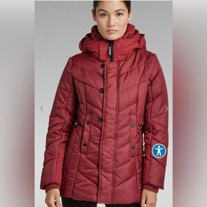 G-Star Women's Puffer Jacket in Deep Red